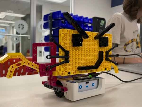 Alvik, the smirking panda